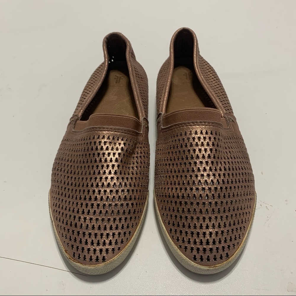 Frye Women Melanie Rose Gold Perforated Leather Slip-on Flats